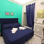 Le Vie Di 4* נאפולי