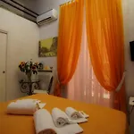 Le Vie Di 4* נאפולי